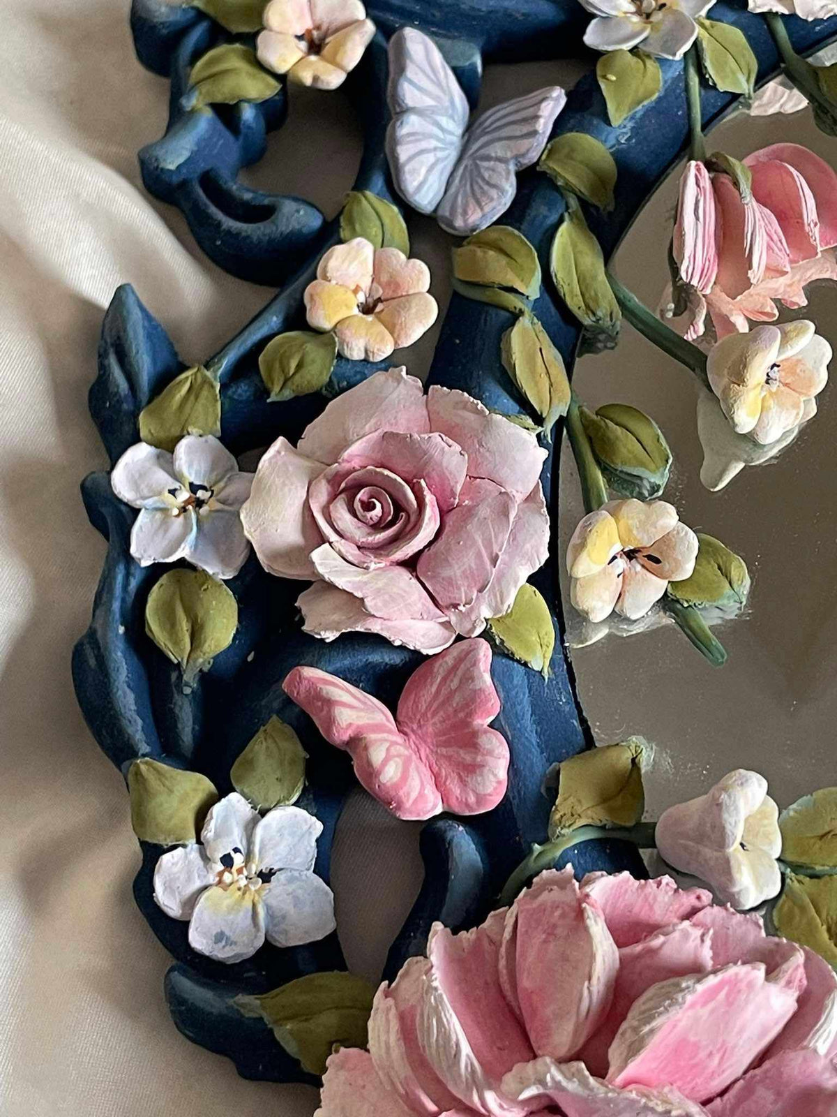 3 pieces set ( mirror , basket , accessories box )