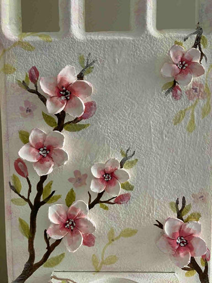 مبخرة مئذنة بزهور الخوخ