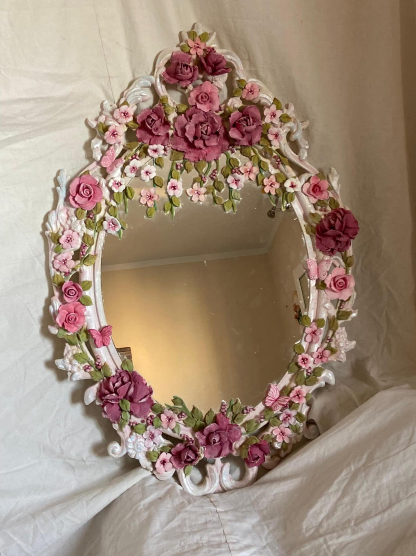 Snow-white mirror 90*60 c.m