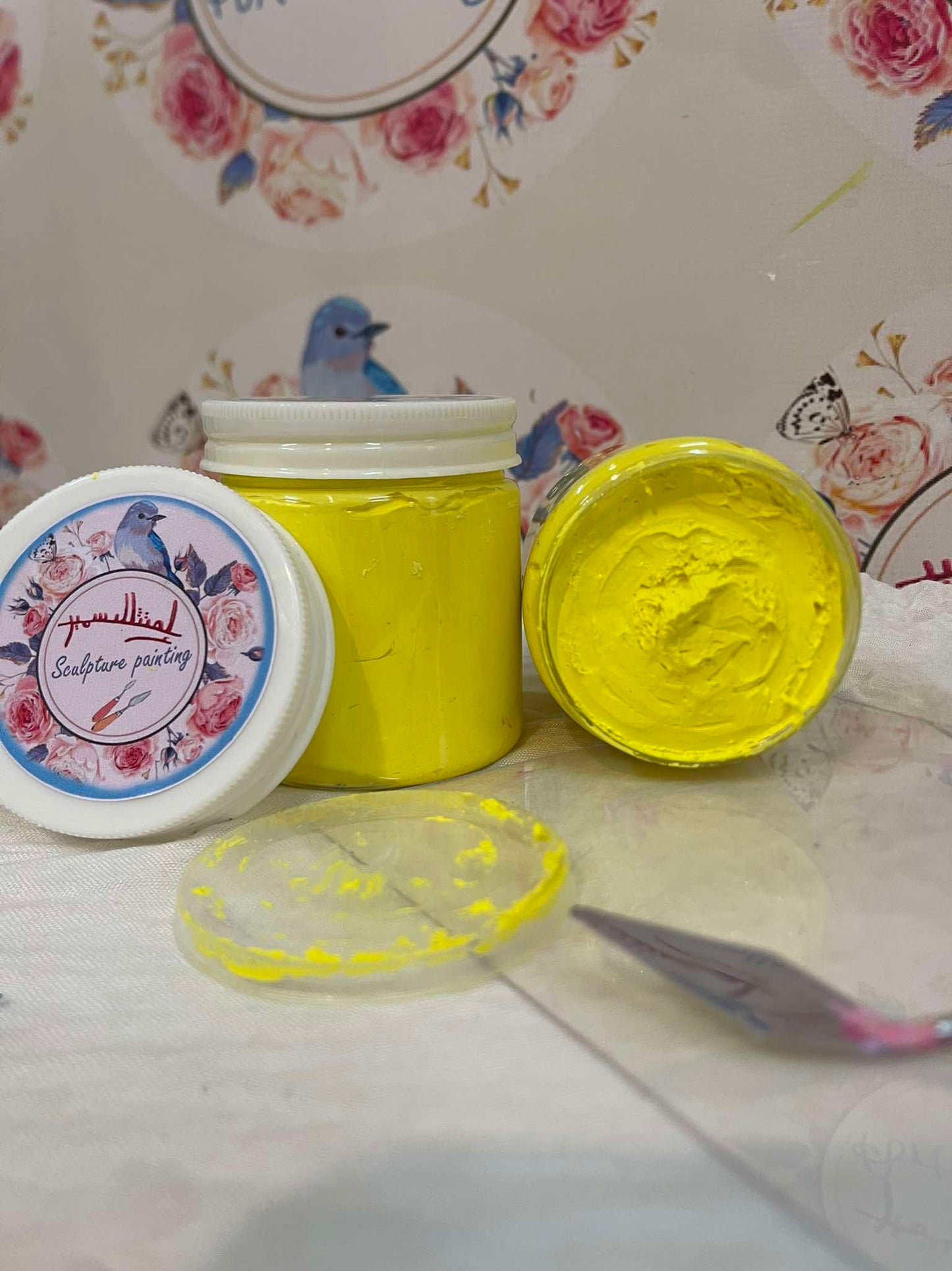 Yellow sculpture painting paste