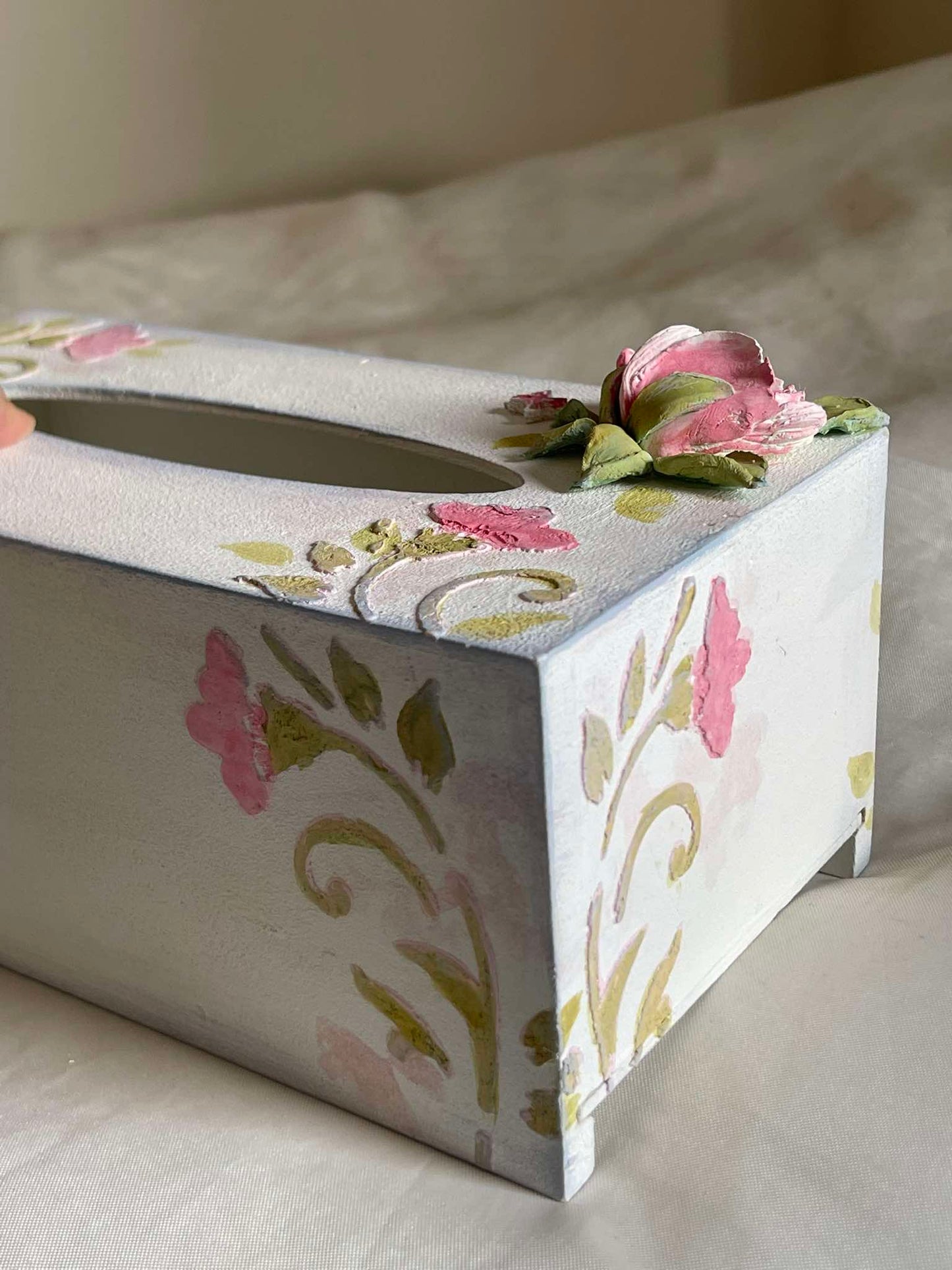 Tissues box (Rose)