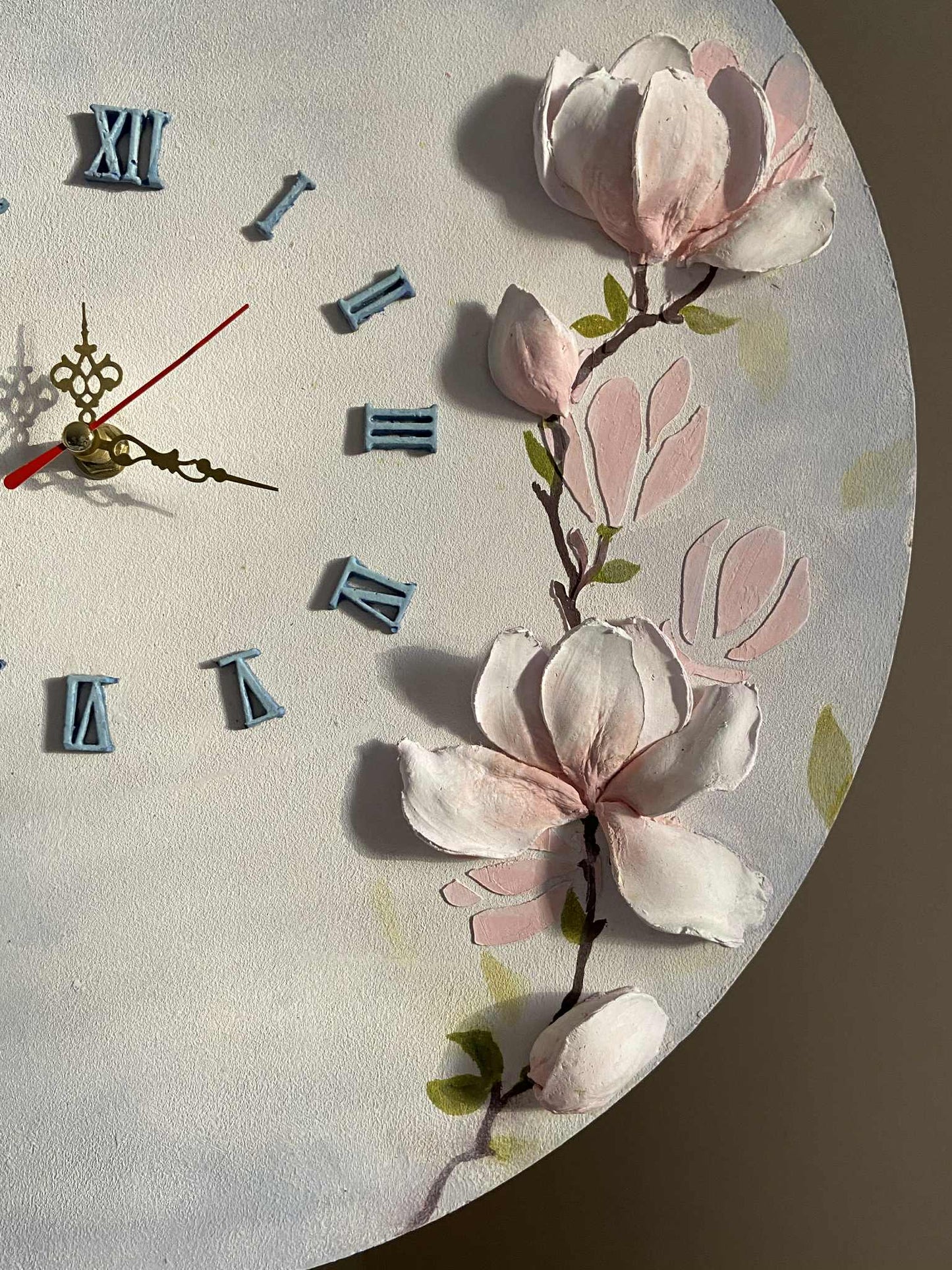 Magnolia clock 40 c.m